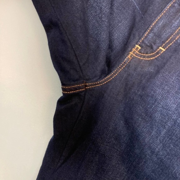 TOMMY Hilfiger Dark Wash Wide Leg Cropped Jeans Women's Size 2 Light Distressing - Picture 6 of 12